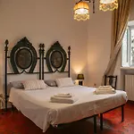 Maria Villa
