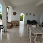 Maria Villa *